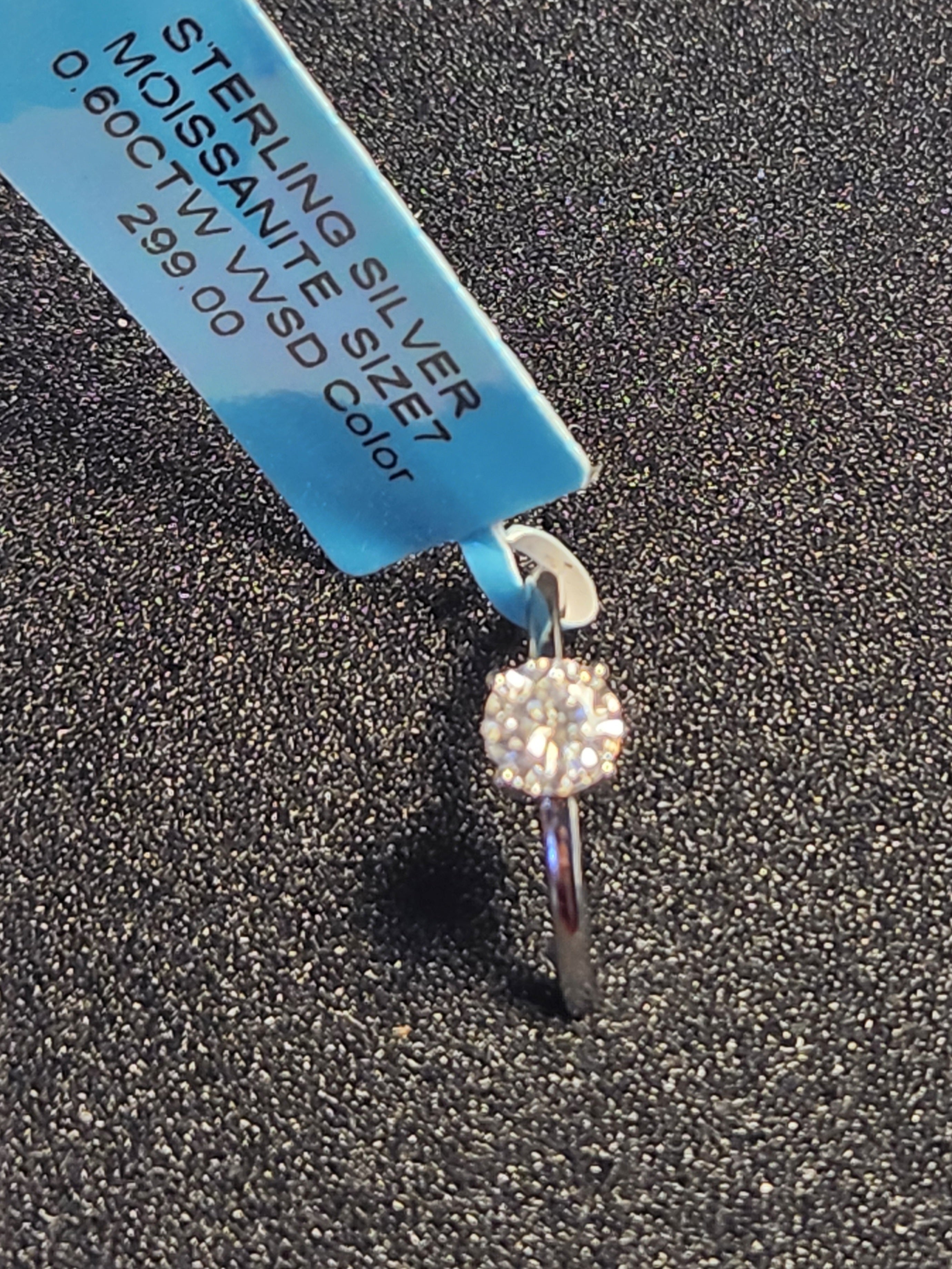 sterling silver 925  0.60 ctw moissanite size 7 ring